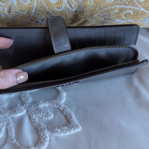 COACH SKINNY WALLET🩶 Gray And Gunmetal - Picture 4 of 16